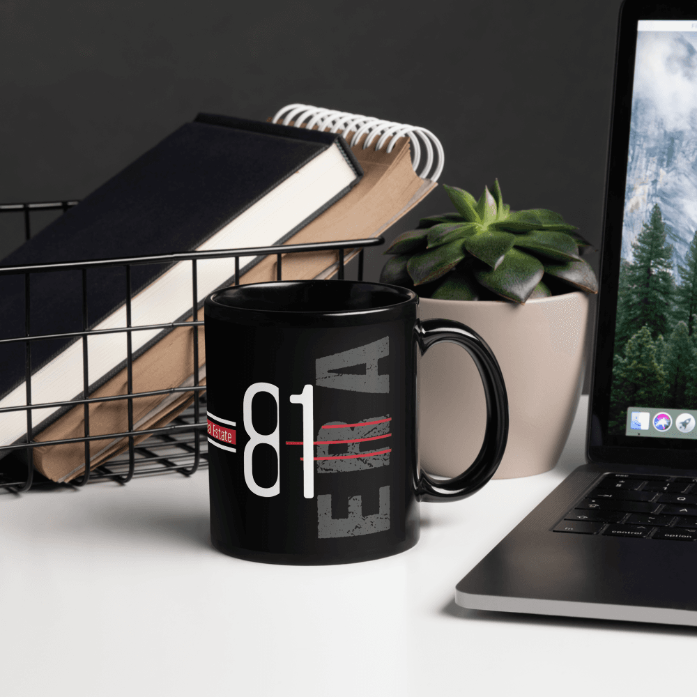 '81 Black Glossy Mug